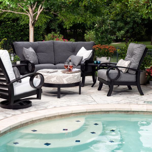 Mallin Casual Outdoor Furniture