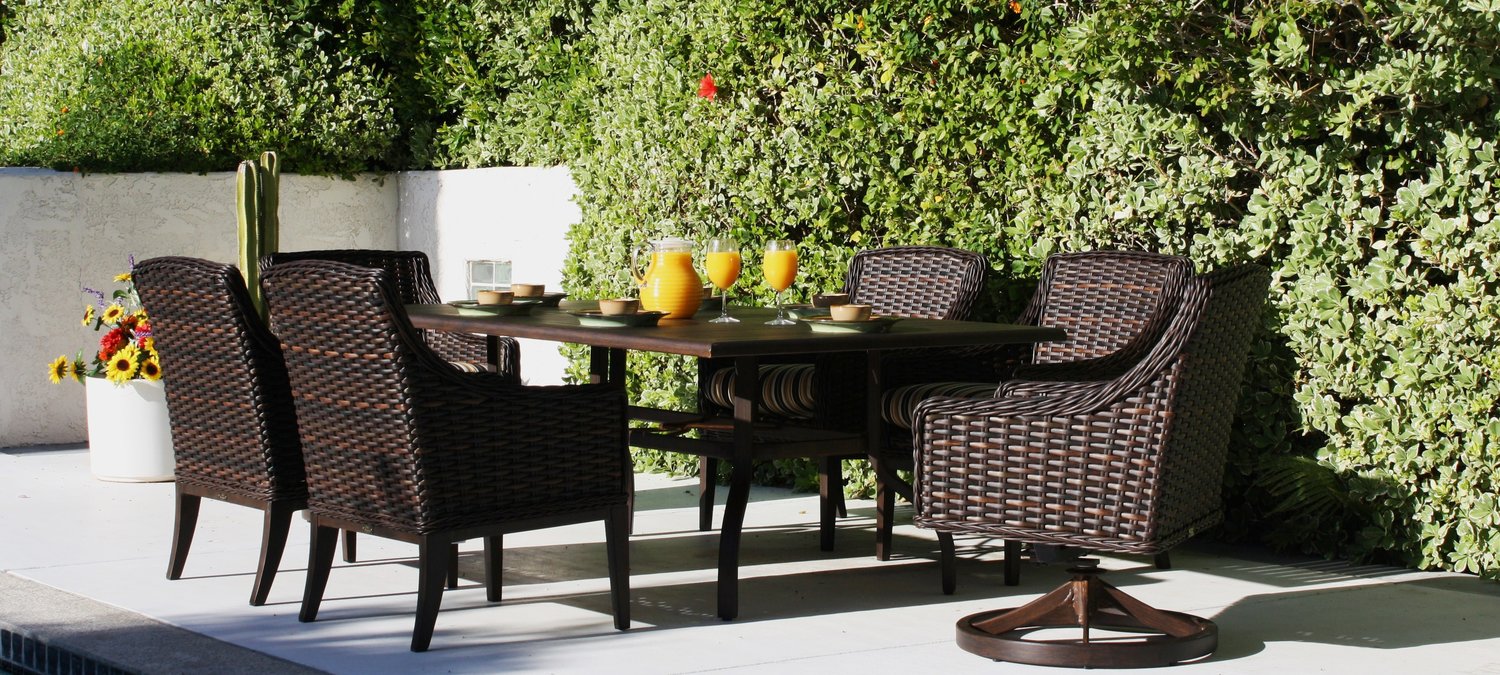 Renaissance outdoor best sale patio dining set