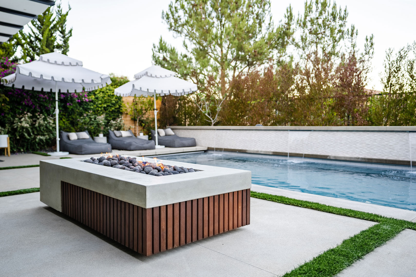 Fairmont Fire Table By Prism Hardscapes