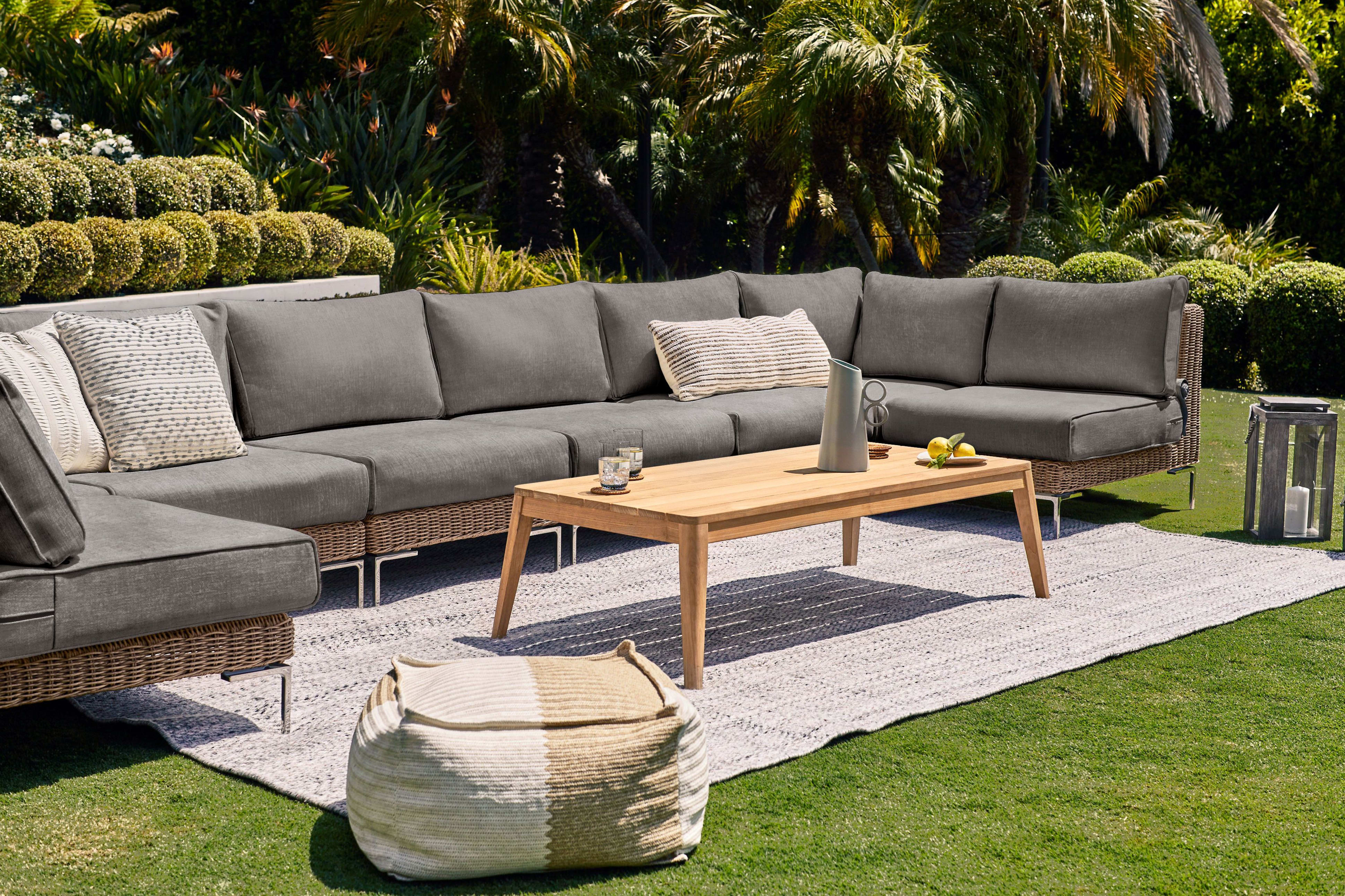 Wicker Outdoor L Sectional - 5 Seat By Outer